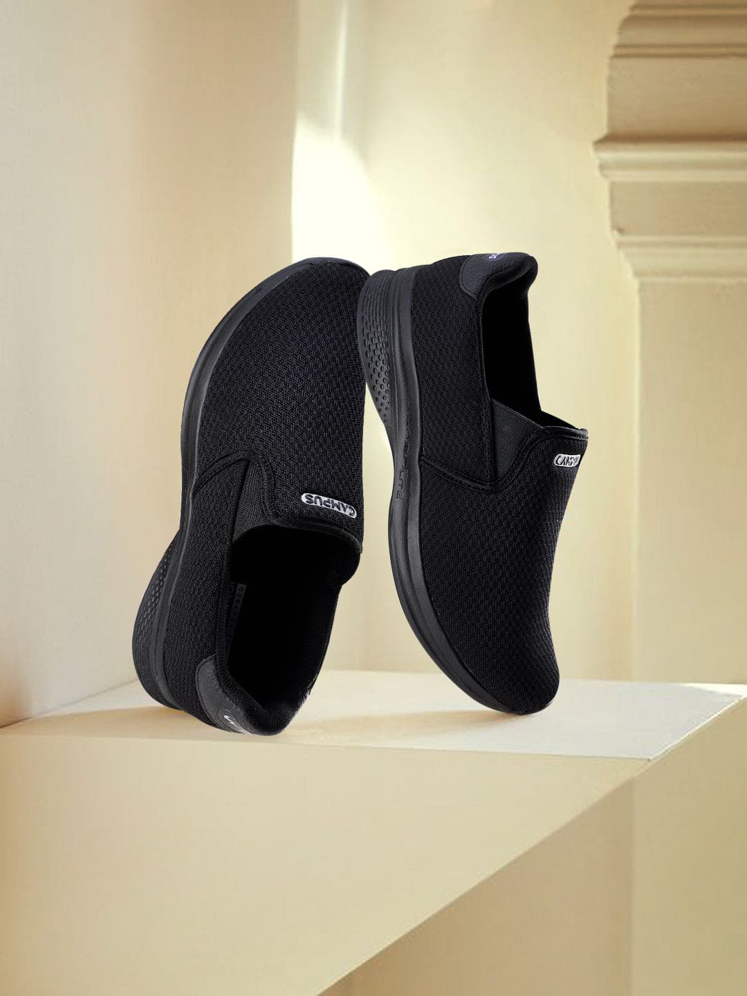 ABRIL Black Men's Walking Shoes - Image 5