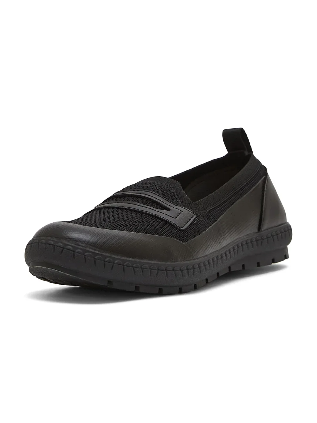 AVERY Black Women's Walking Shoes - Image 6