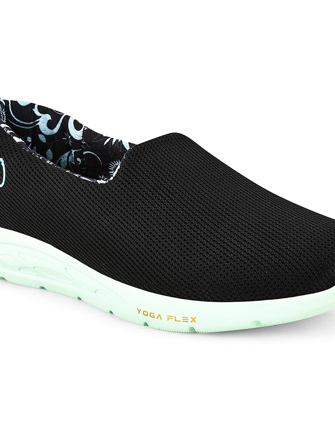 CAMP-FLYWALK Black Women's Slip-ons - Image 4