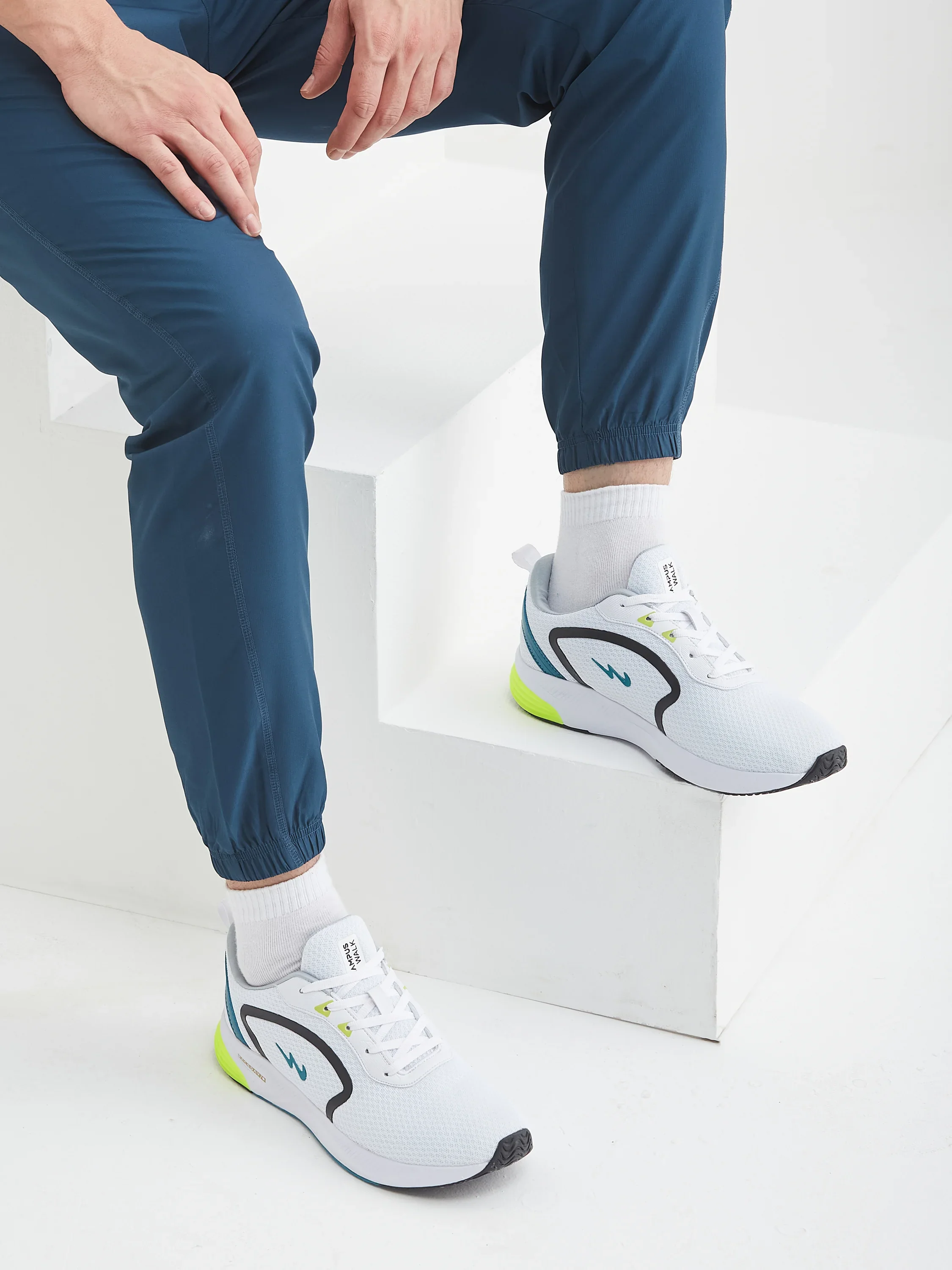 CAMP KARL White Men's Sports Shoes - Image 9
