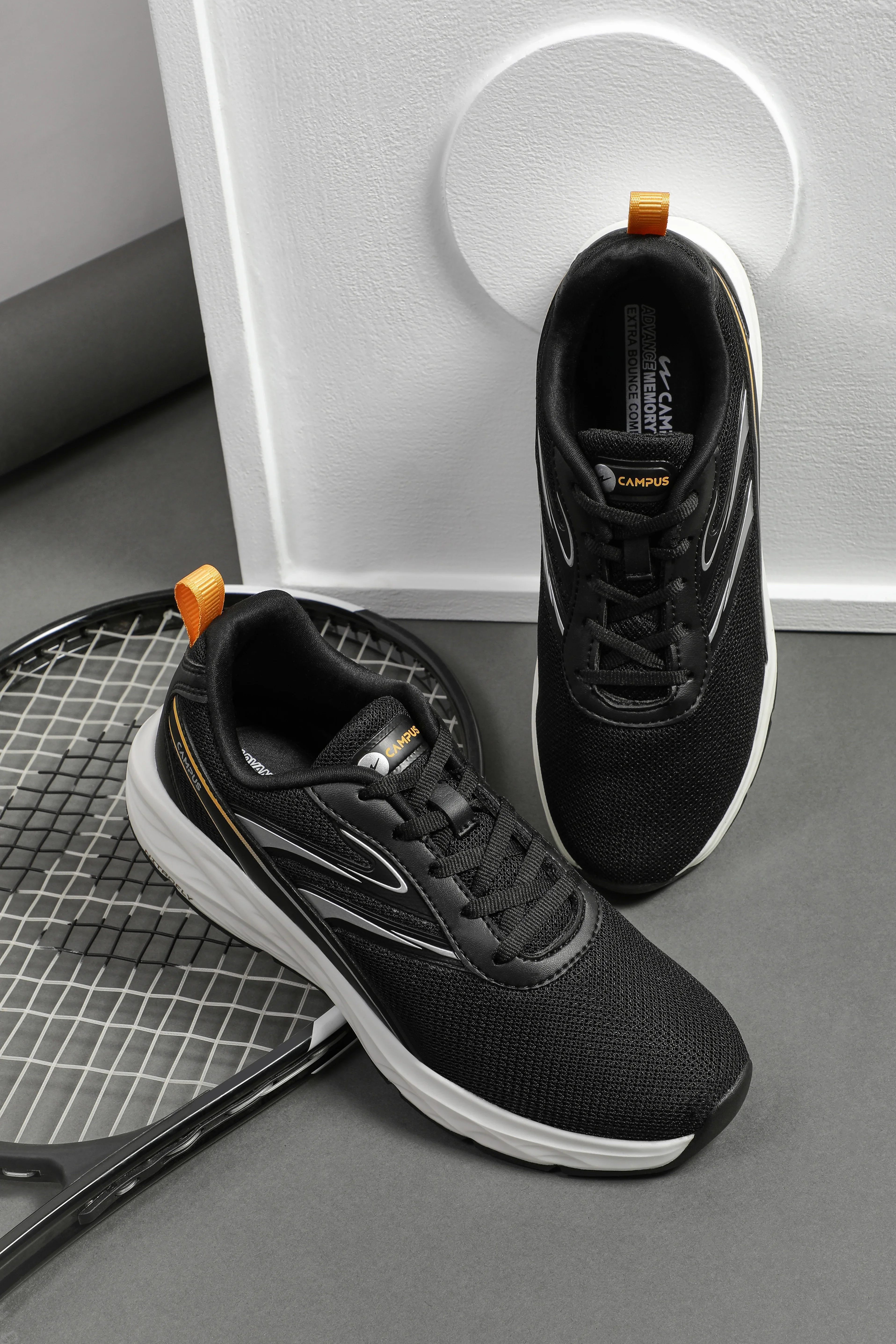 CONOR Black Men's Running Shoes