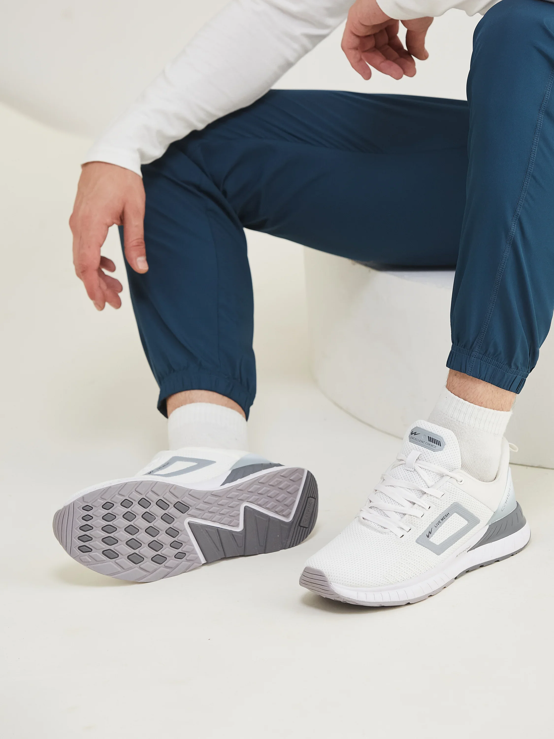 EVOK White Men's Running Shoes - Image 8