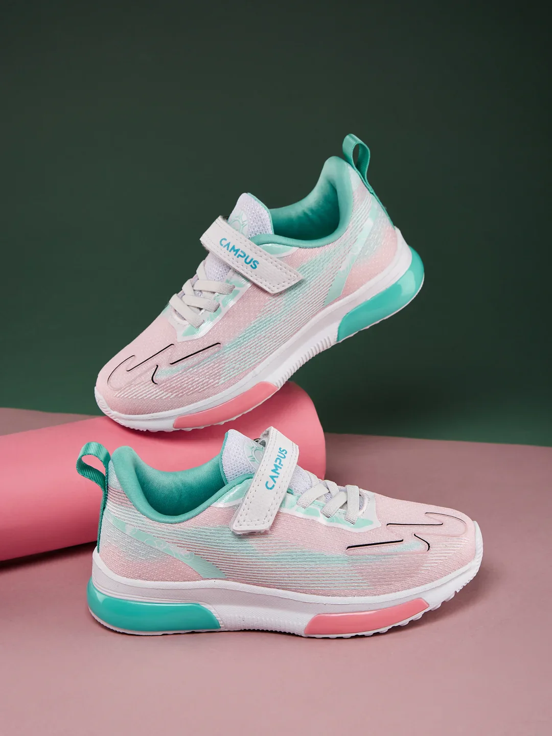 FLYRO KIDS V Pink Kids Running Shoes