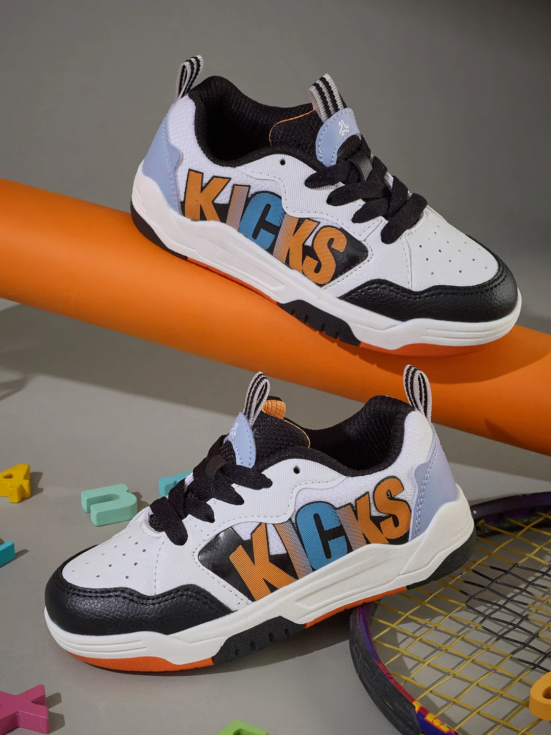 GELTO K White Kids Sneakers