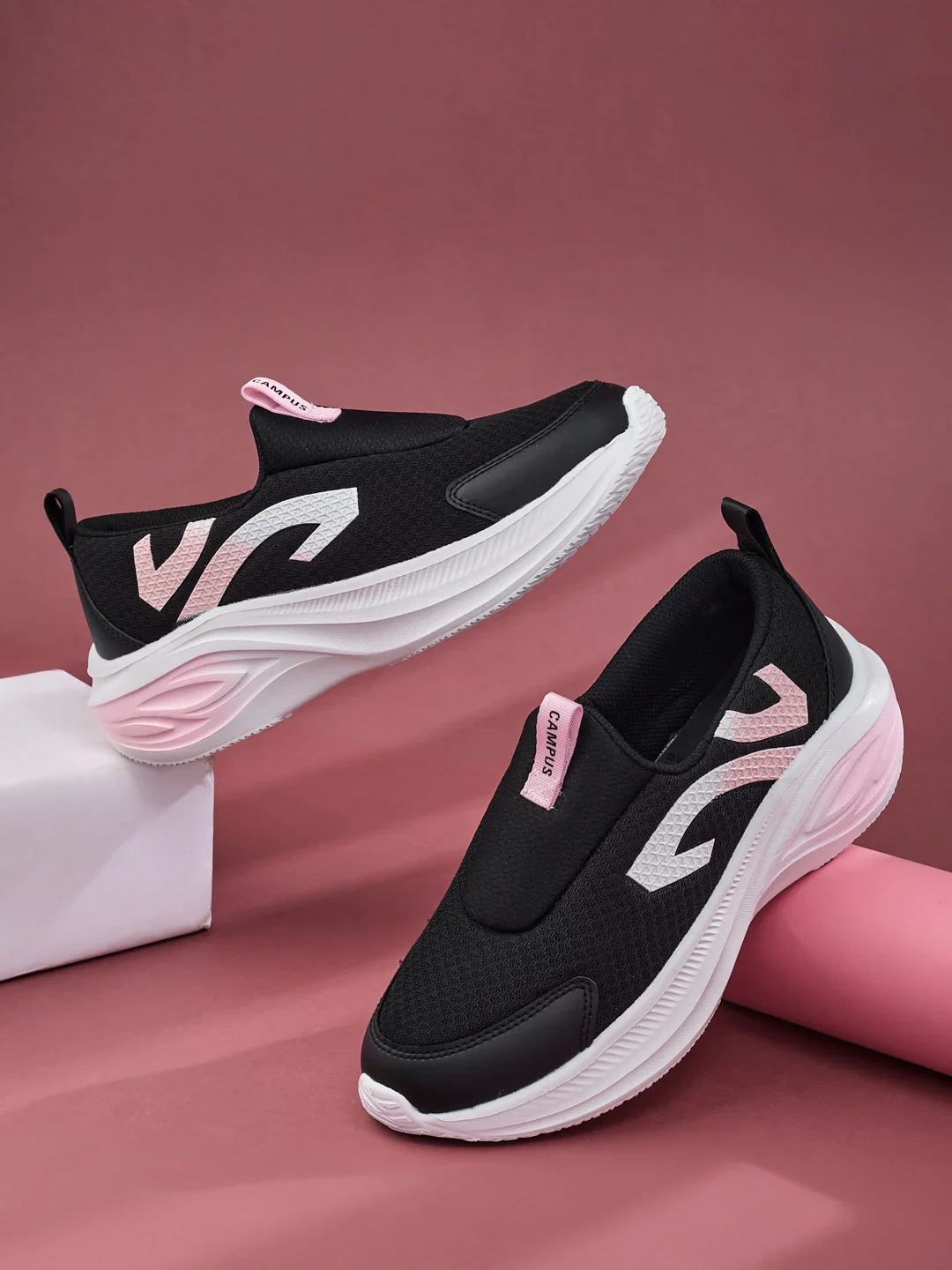 GISEL Black Women's Walking Shoes
