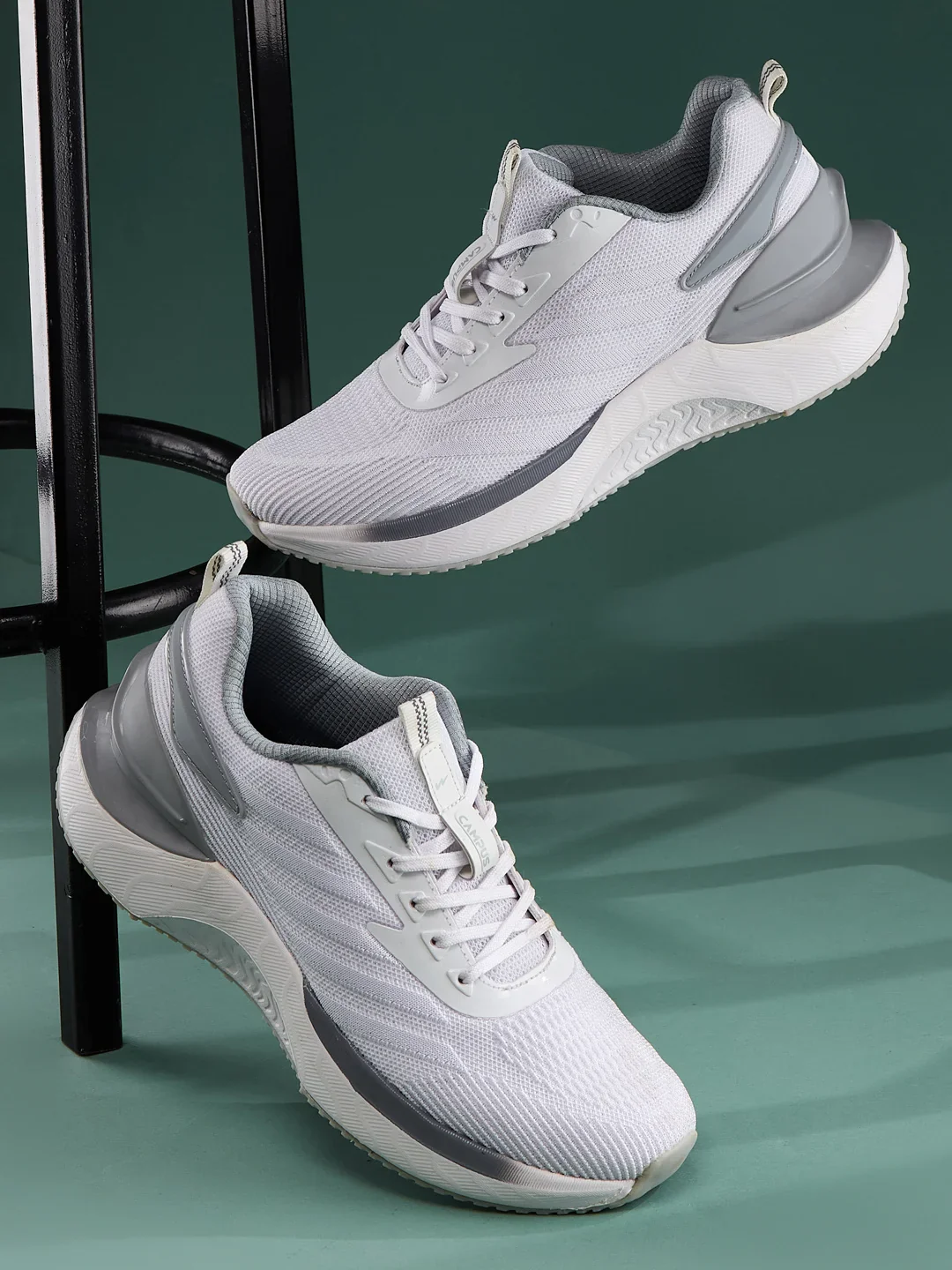 GLOAM White Men's Running Shoes