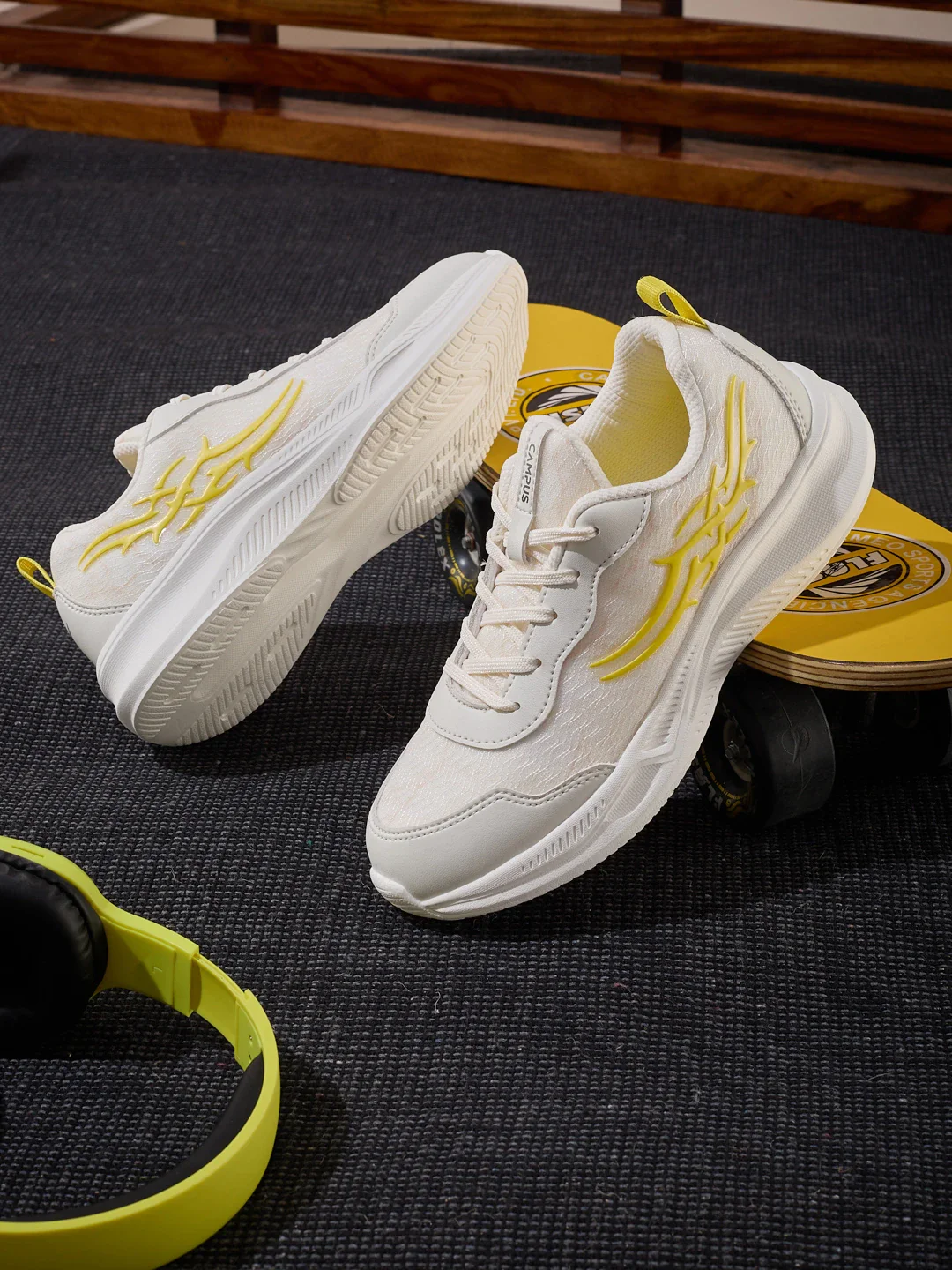 LOBO NEW CH Off White Child Running Shoes