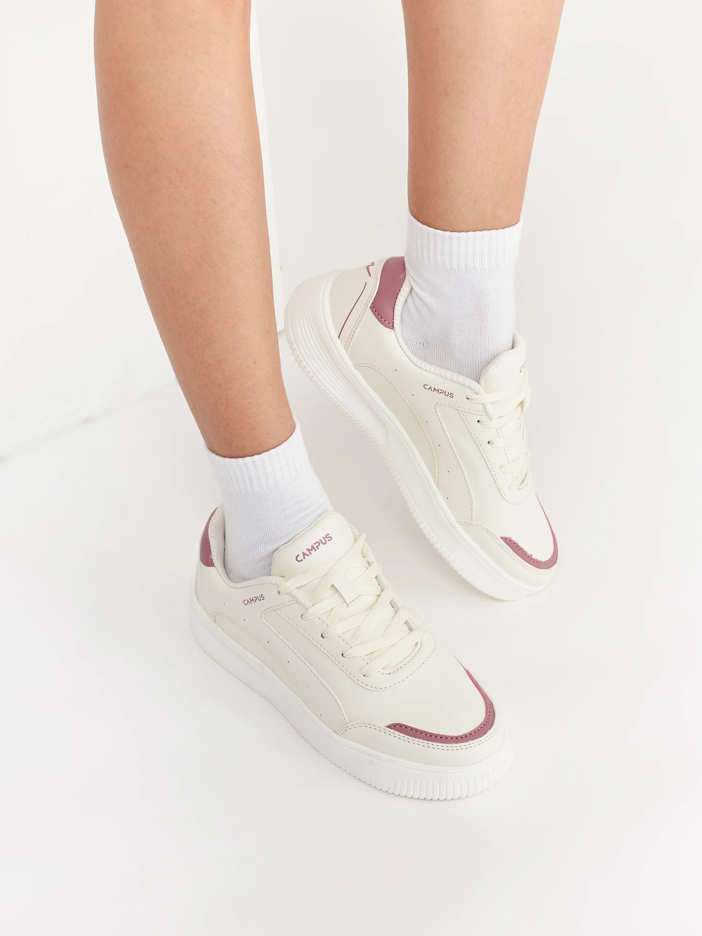 OGL-4 Off White Women's Sneakers - Image 9