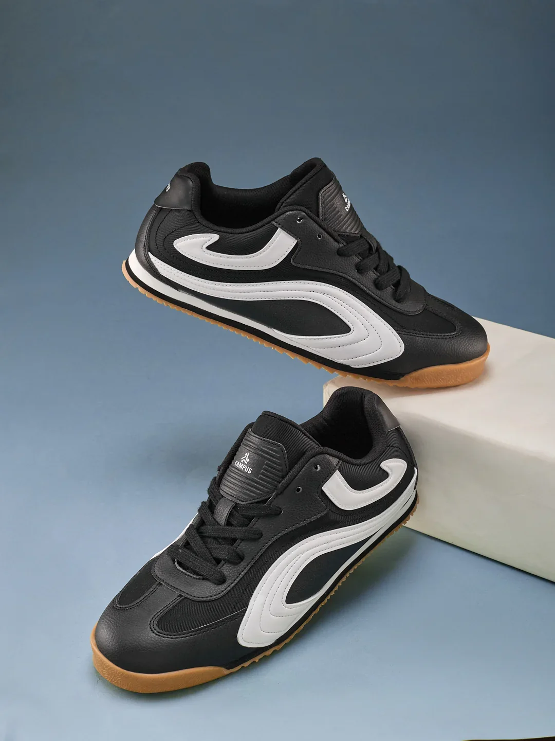 RUSTLE Black Men's Sneakers