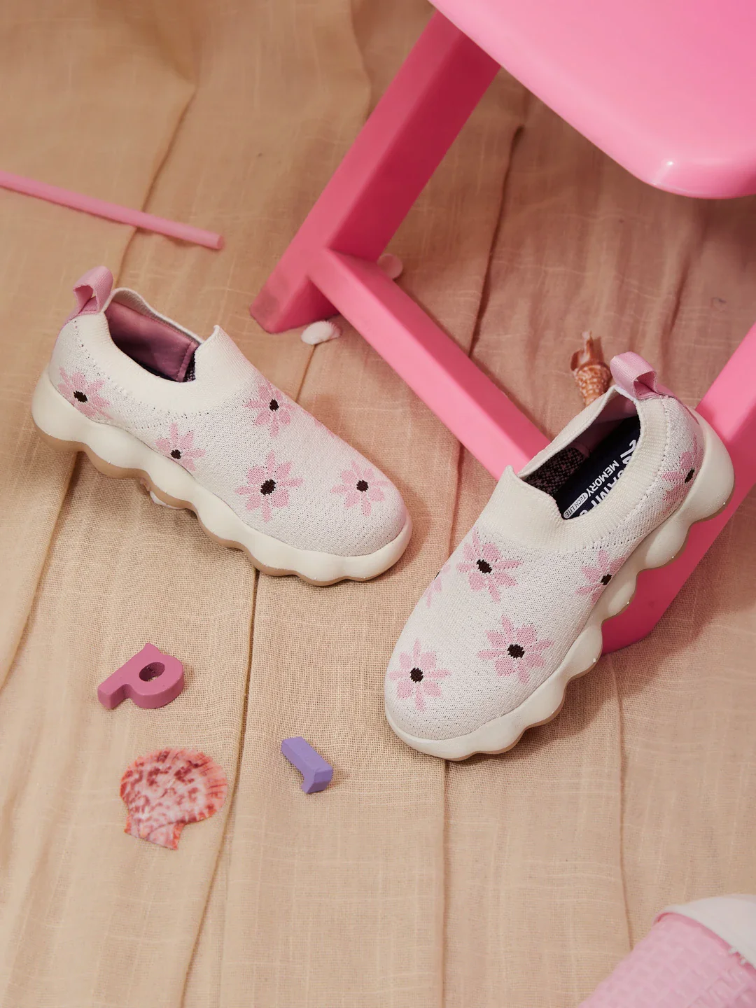VELTO K White Kids Walking Shoes