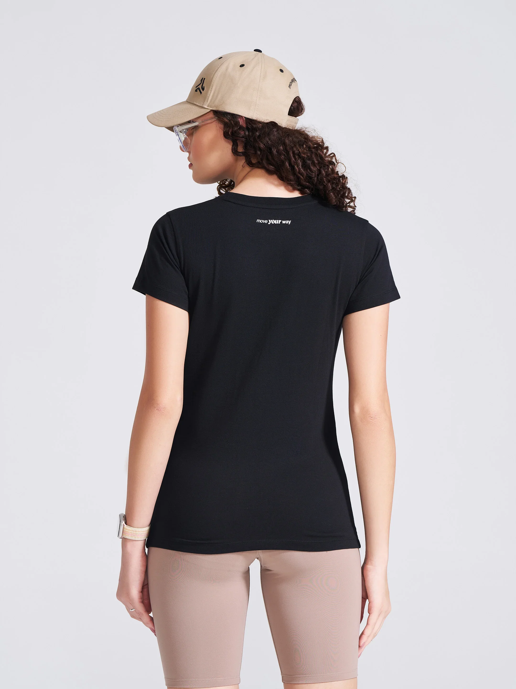 Women's Black Solid Round Neck T-Shirt - Image 5